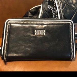 CHANEL WALLET